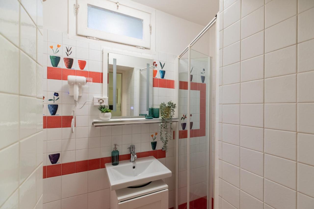 Iflat Comfy Apartament In Campo De' Fiori Rzym Zewnętrze zdjęcie