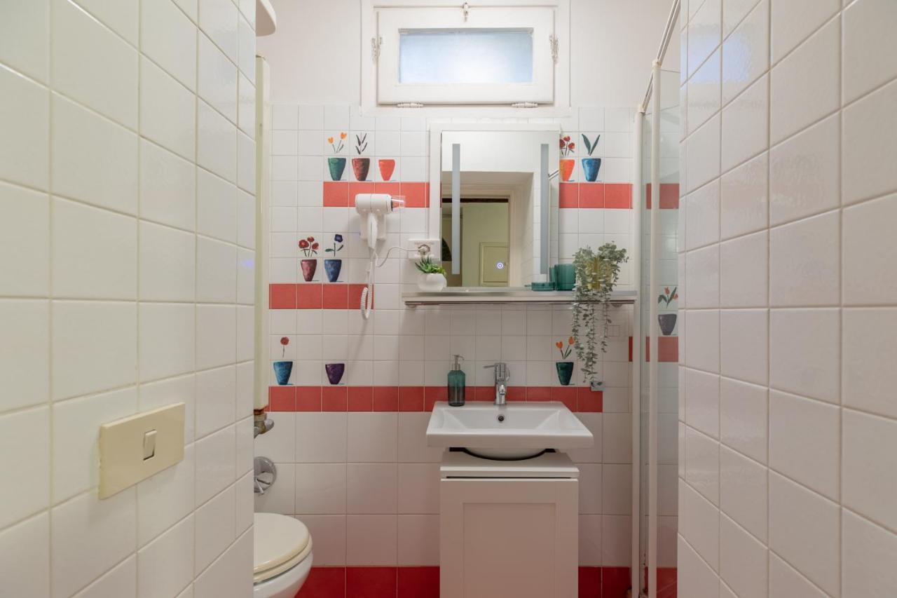 Iflat Comfy Apartament In Campo De' Fiori Rzym Zewnętrze zdjęcie